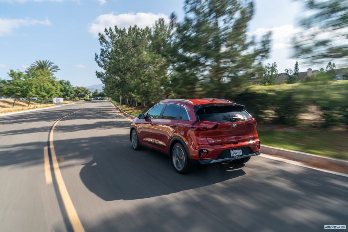 2020 Kia Niro Hybrid - фотография 19 из 40