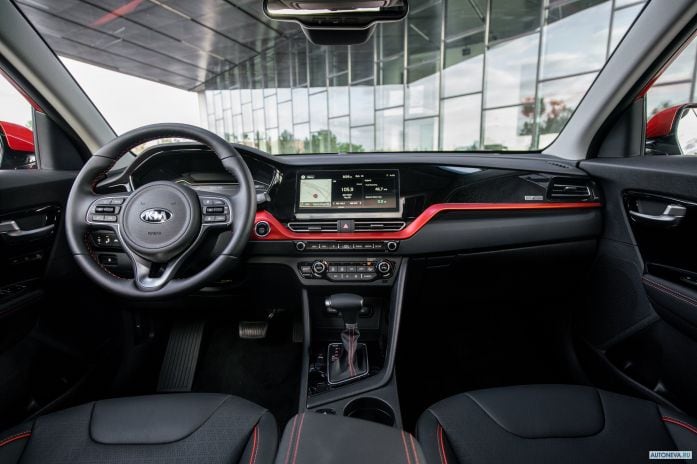 2020 Kia Niro Hybrid - фотография 23 из 40 2020 Kia Niro Hybrid - фотография 23 из 40