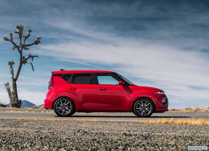 2020 Kia Soul - фотография 8 из 49