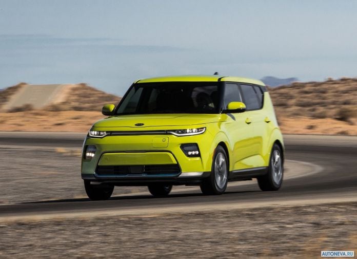 2020 Kia Soul EV - фотография 7 из 37