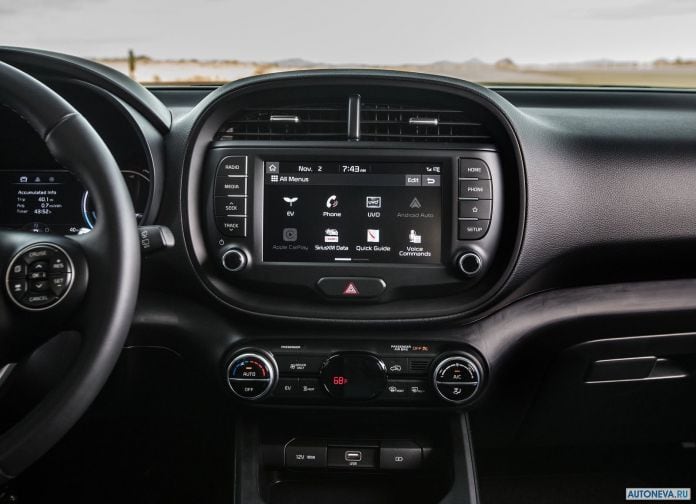 2020 Kia Soul EV - фотография 22 из 37