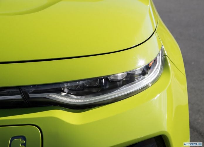 2020 Kia Soul EV - фотография 28 из 37