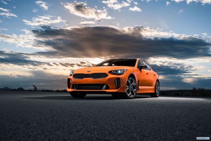 2020 Kia Stinger GTS - фотография 1 из 16 2020 Kia Stinger GTS - фотография 1 из 16