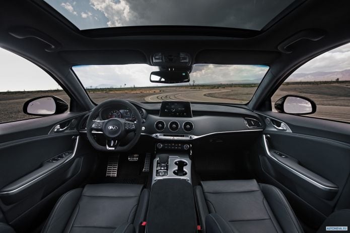 2020 Kia Stinger GTS - фотография 6 из 16 2020 Kia Stinger GTS - фотография 6 из 16