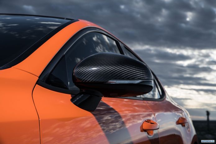 2020 Kia Stinger GTS - фотография 13 из 16 2020 Kia Stinger GTS - фотография 13 из 16