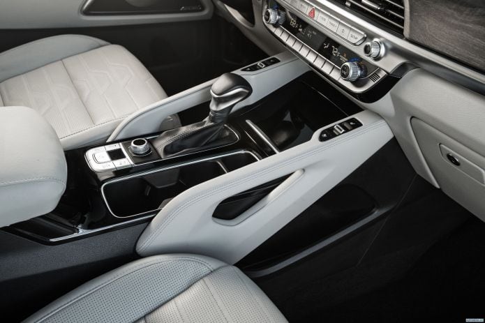 2020 Kia Telluride - фотография 18 из 25 2020 Kia Telluride - фотография 18 из 25