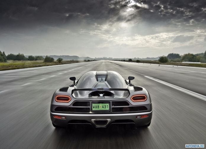 2011 Koenigsegg Agera - фотография 17 из 29