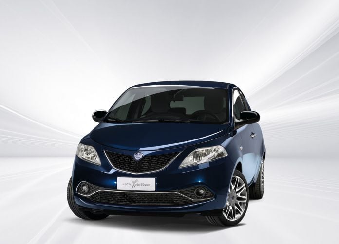 2016 Lancia Ypsilon - фотография 2 из 36