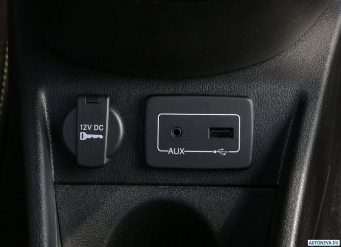 2016 Lancia Ypsilon - фотография 26 из 36