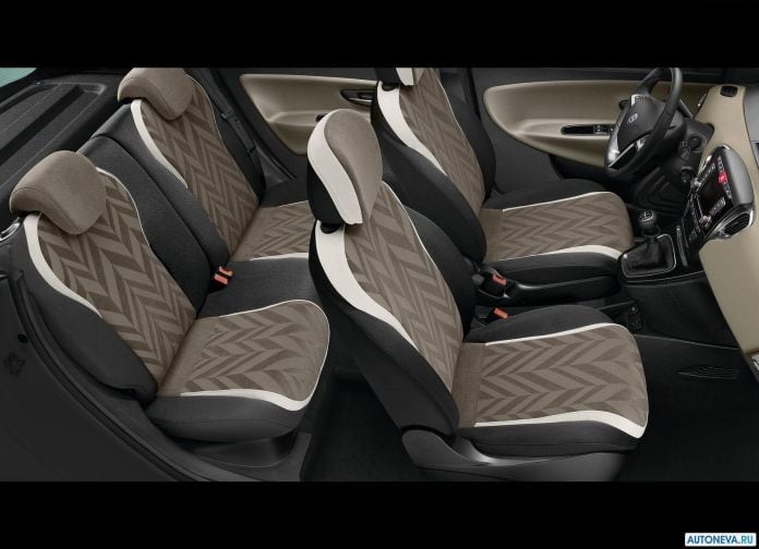 2016 Lancia Ypsilon - фотография 30 из 36