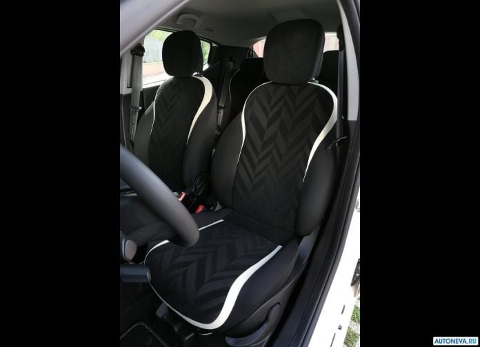2016 Lancia Ypsilon - фотография 34 из 36