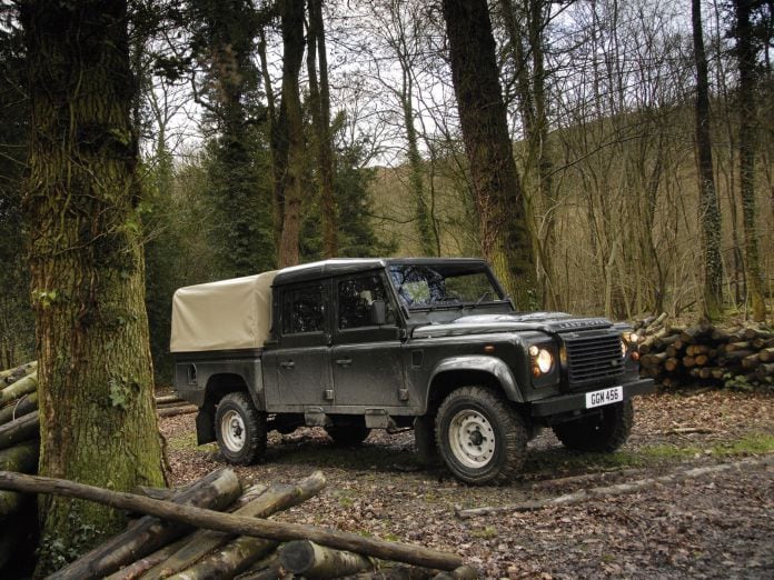 2007 Land Rover Defender Pickup 4d - фотография 3 из 6