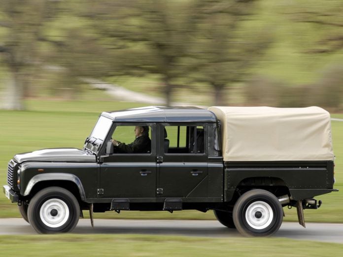 2007 Land Rover Defender Pickup 4d - фотография 6 из 6