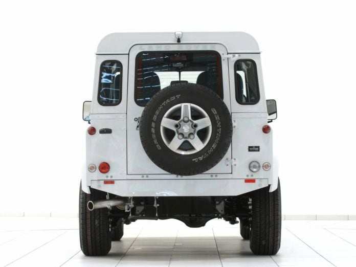 2010 Land Rover Defender Pickup Yacht Edition - фотография 2 из 10