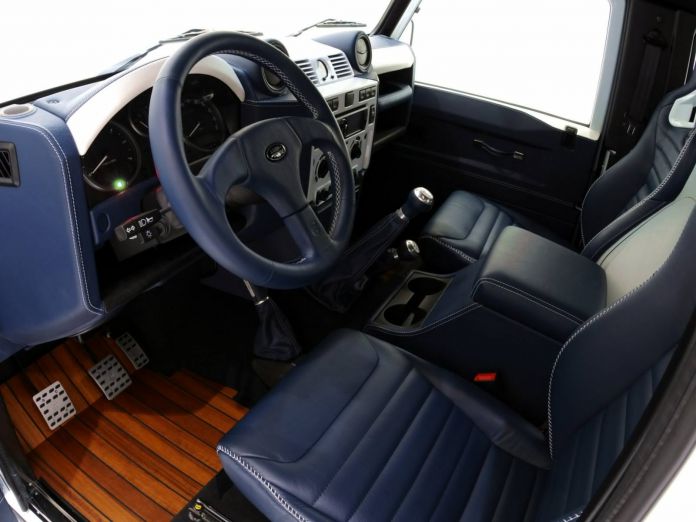 2010 Land Rover Defender Pickup Yacht Edition - фотография 5 из 10