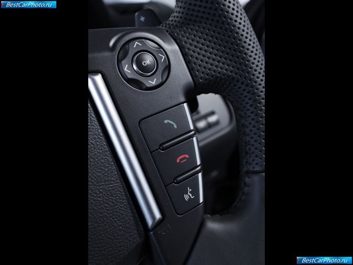 2010 Land Rover Discovery 4 - фотография 28 из 44