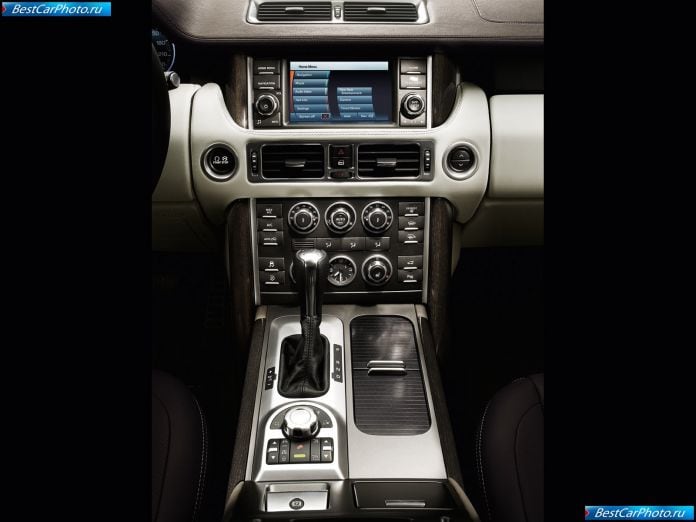 2010 Land Rover Range Rover - фотография 37 из 40