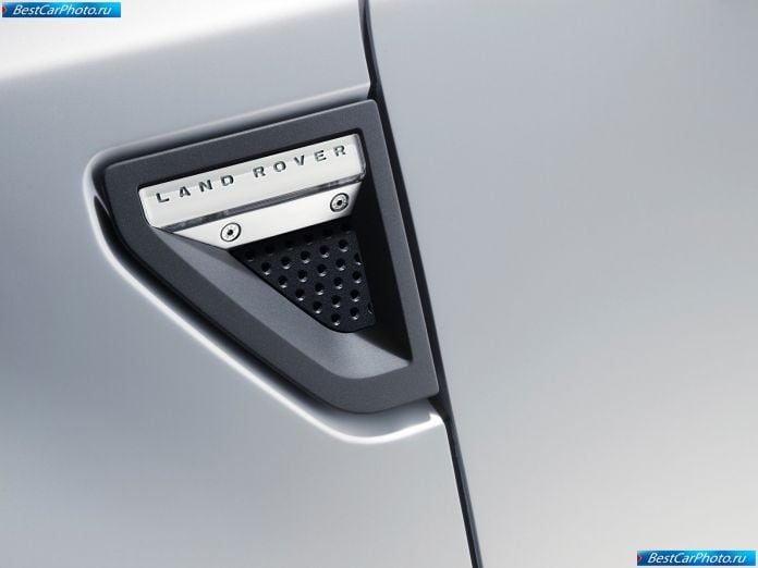 2011 Land Rover Dc100 Concept - фотография 39 из 47