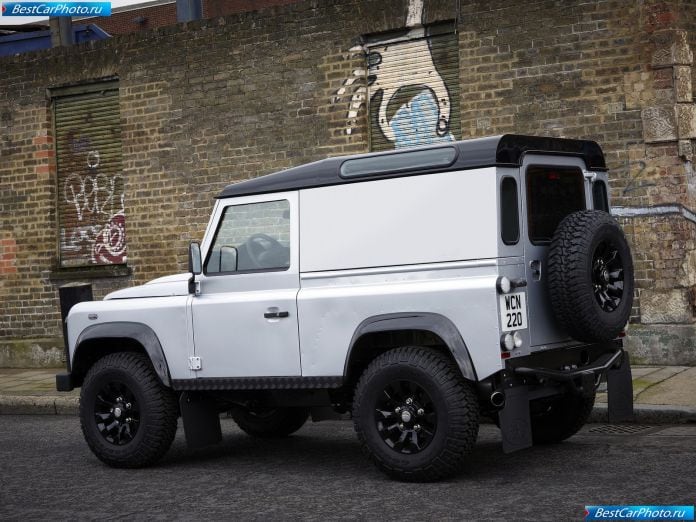 2011 Land Rover Defender X-tech - фотография 8 из 18