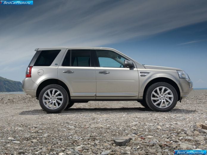 2011 Land Rover Freelander 2 - фотография 15 из 56