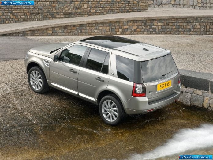 2011 Land Rover Freelander 2 - фотография 19 из 56