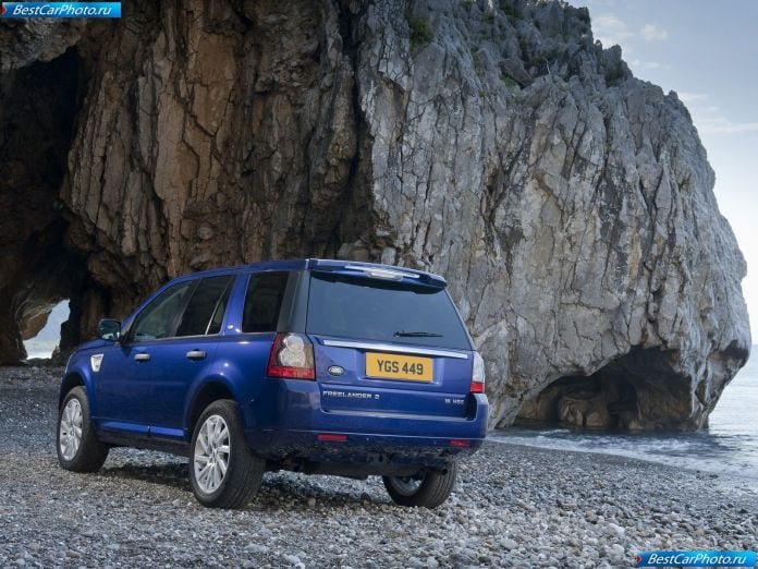 2011 Land Rover Freelander 2 - фотография 21 из 56