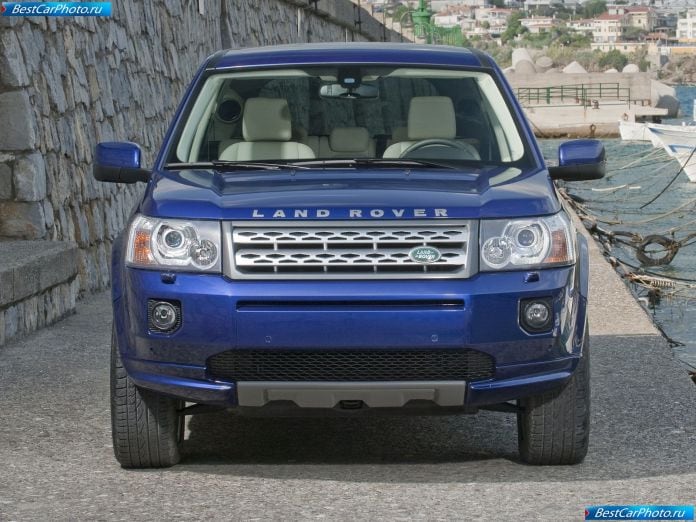 2011 Land Rover Freelander 2 - фотография 26 из 56