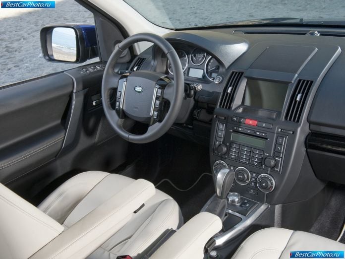 2011 Land Rover Freelander 2 - фотография 31 из 56