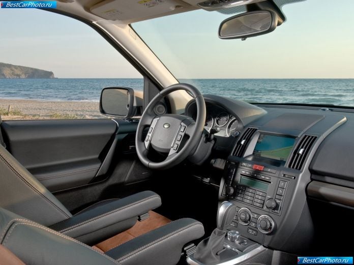 2011 Land Rover Freelander 2 - фотография 32 из 56