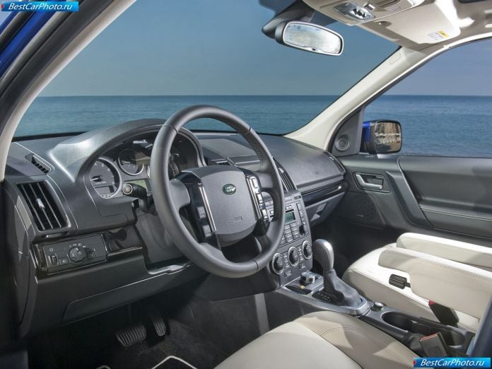 2011 Land Rover Freelander 2 - фотография 33 из 56