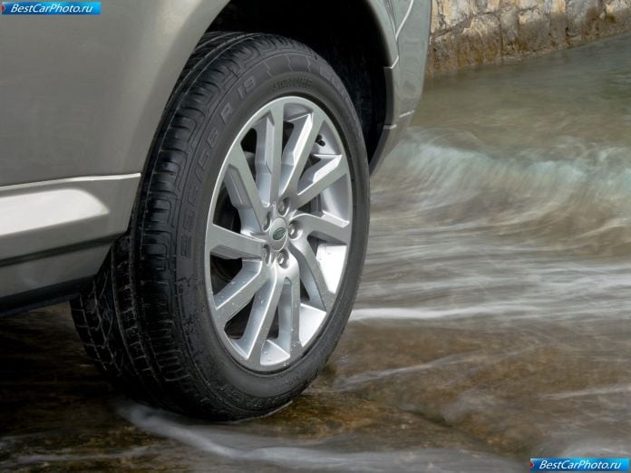 2011 Land Rover Freelander 2 - фотография 50 из 56