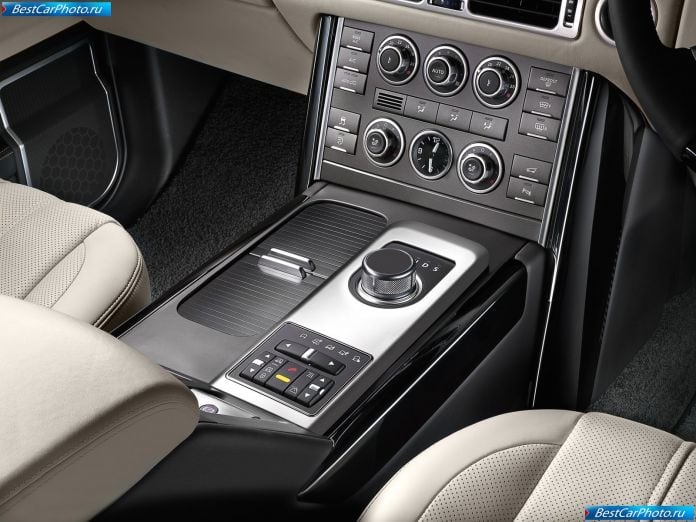 2011 Land Rover Range Rover - фотография 22 из 24