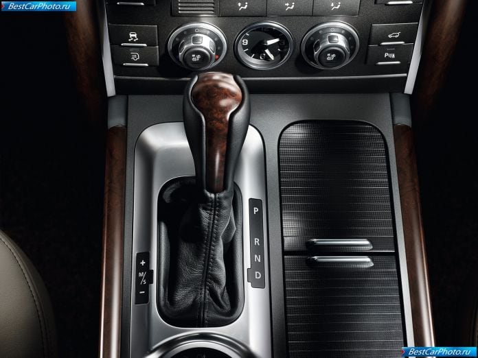 2012 Land Rover Range Rover - фотография 9 из 11