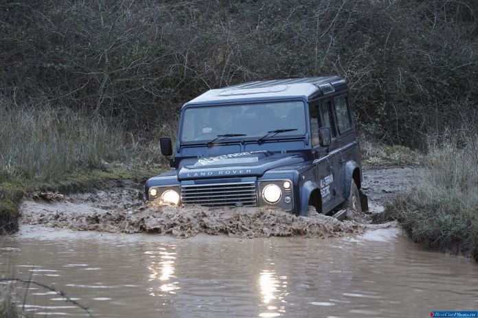 2013 Land Rover Defender Electric Concept - фотография 9 из 15