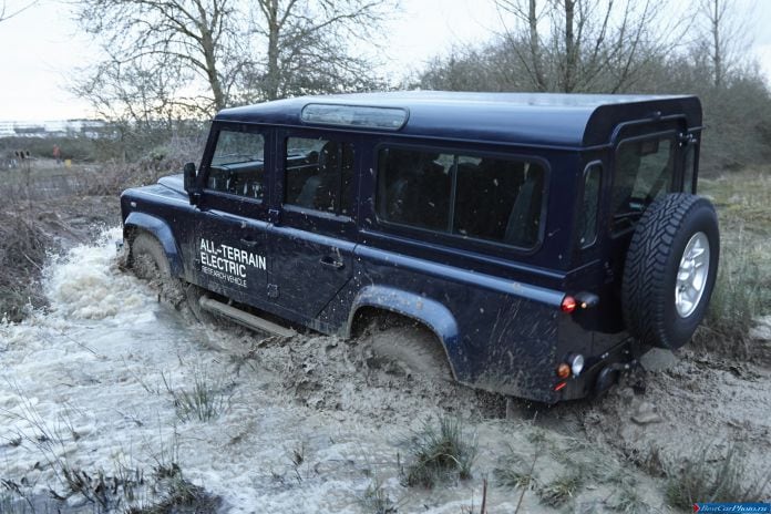 2013 Land Rover Defender Electric Concept - фотография 11 из 15