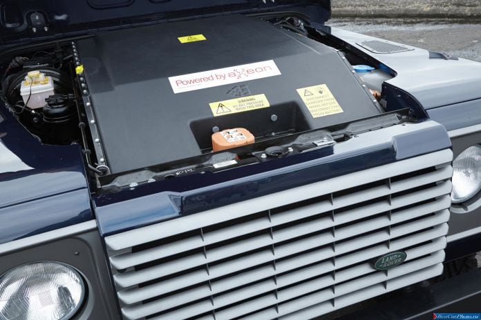 2013 Land Rover Defender Electric Concept - фотография 13 из 15