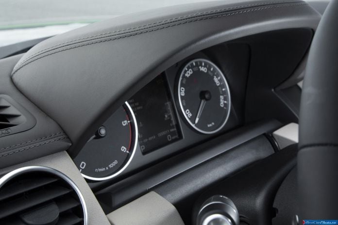 2013 Land Rover Discovery 4 - фотография 13 из 15