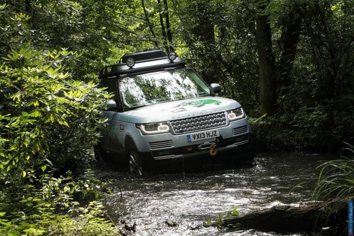 2013 Land Rover Range Rover Hybrid - фотография 2 из 11