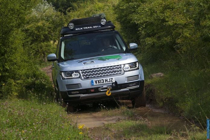2013 Land Rover Range Rover Hybrid - фотография 8 из 11
