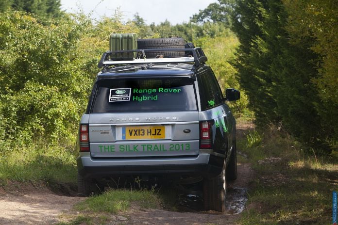 2013 Land Rover Range Rover Hybrid - фотография 9 из 11