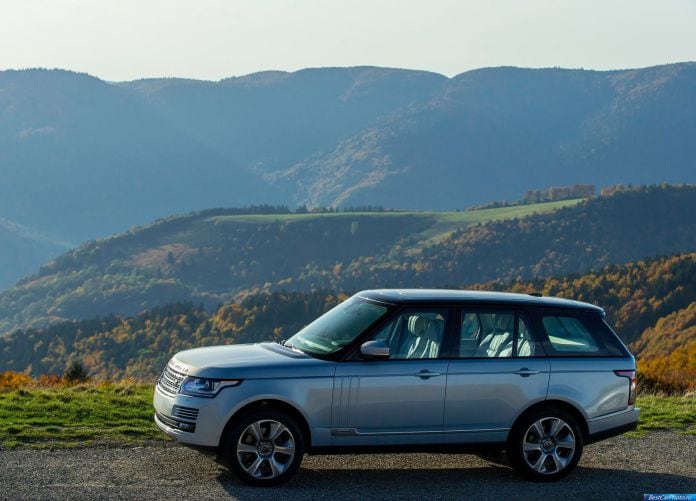 2015 Land Rover Range Rover Hybrid - фотография 10 из 21