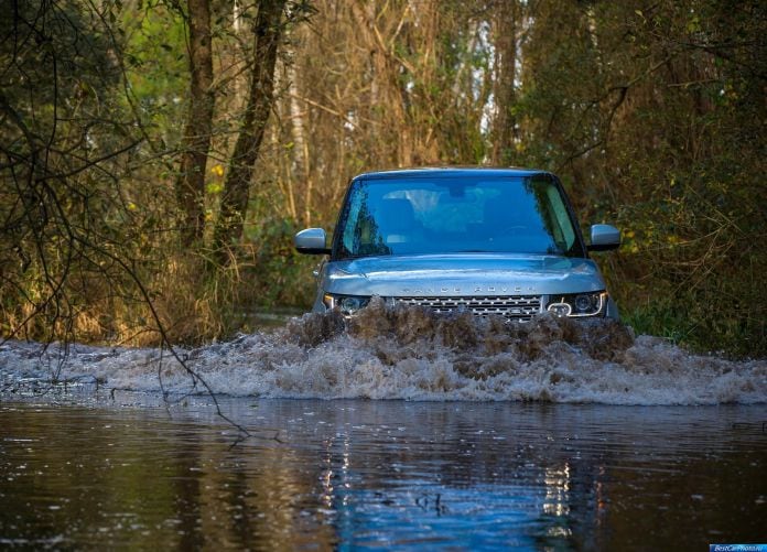 2015 Land Rover Range Rover Hybrid - фотография 18 из 21