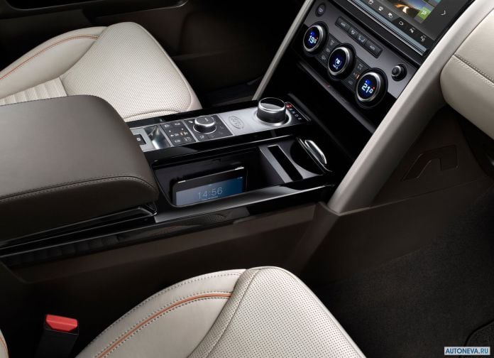2017 Land Rover Discovery - фотография 187 из 255