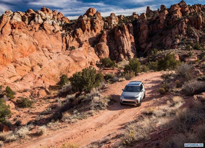 2017 Land Rover Discovery SD4 - фотография 46 из 164
