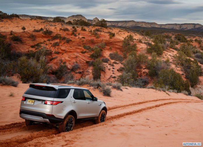2017 Land Rover Discovery SD4 - фотография 85 из 164