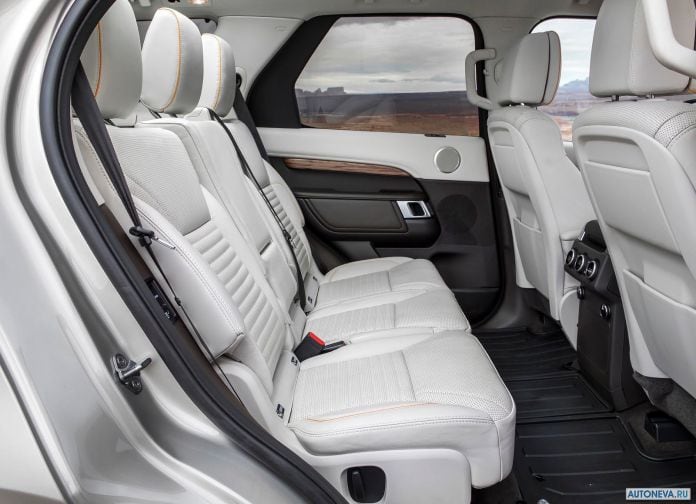 2017 Land Rover Discovery SD4 - фотография 140 из 164
