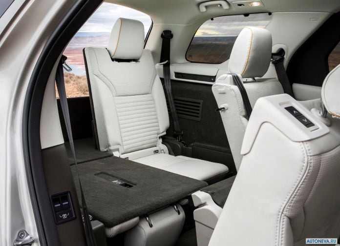 2017 Land Rover Discovery SD4 - фотография 143 из 164