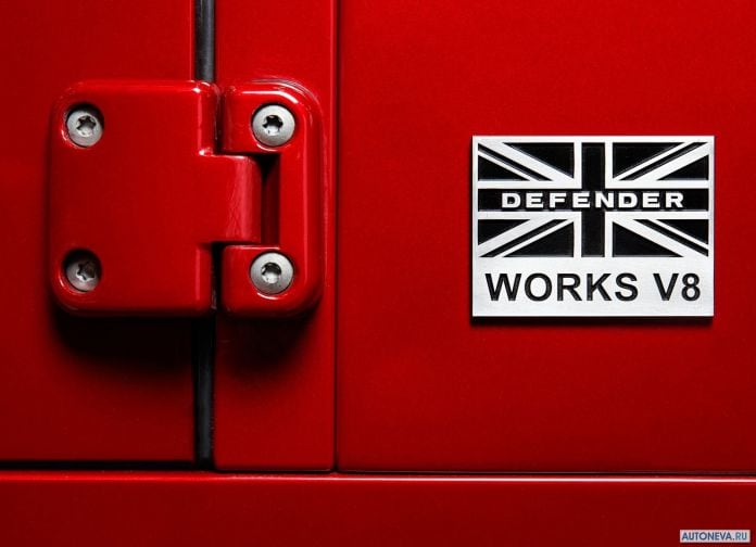 2018 Land Rover Defender Works V8 - фотография 18 из 24