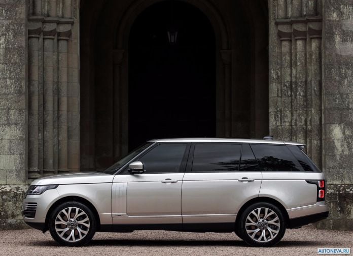 2018 Land Rover Range Rover - фотография 11 из 64