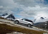 land_rover_2018_range_rover_velar_062.jpg